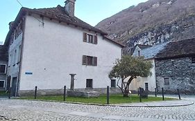 Armonia Edificio Storico Del 1563.